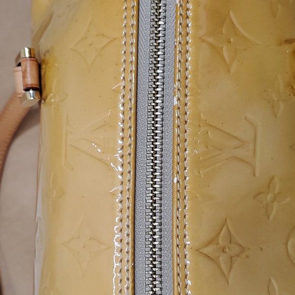 Authentic Louis Vuitton Papillon Vernis - Picture 11 of 16